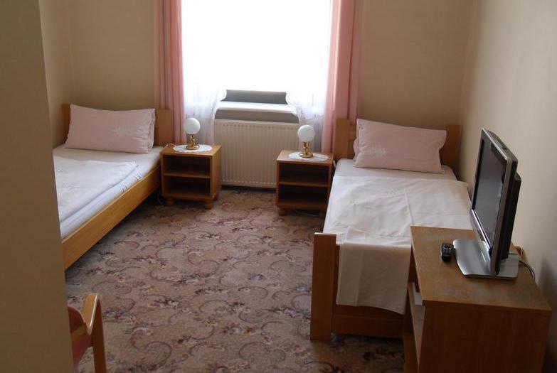 Palazzo Adler Bed and Breakfast Swarzędz Kamer foto